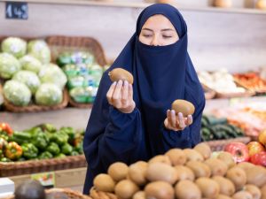 الكيوي وفوائده في تنظيم مستوى السكر في الدم خلال رمضان