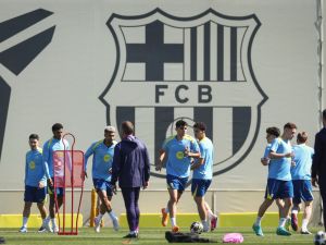 فليك يحسم خياراته..كيف سيلعب برشلونة المواجهة الحاسمة؟