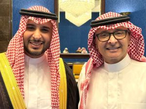 صورة للفنان عبدالمجيد عبدالله مع نجله عبدالله - حساب الفنان عبدالمجيد عبدالله x