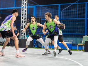 الشرطة تواجه المحاكم والبلدية مع هيئة الطرق في نصف نهائي سلة الكراسي اليوم (الاثنين)