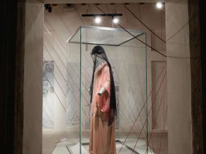 متحف الشندغة يثري بيت "الزينة والجمال" بقطعة جديدة