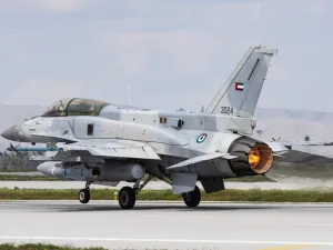 10 مايو 2023: تظهر طائرة إف-16 بلوك 60 "ديزرت فالكون" التابعة للإمارات أثناء هبوطها خلال مناورات "نسر الأناضول 2023"