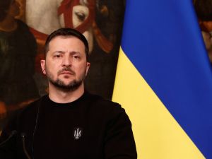 الرئيس الأوكراني فولوديمير زيلينسكي في إيطاليا