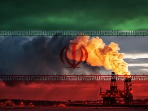 إيران تحذر من لعبة الأسعار العالمية وتوعد بتداعياتها