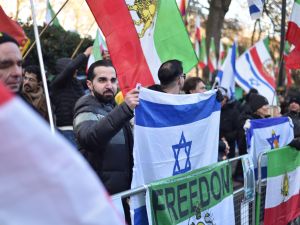 اختراق ومراقبة صامتة..