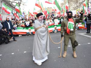 عاجل:  إعلام إيراني يؤكد اختيار المرشد الجديد من دون الإعلان عن اسمه