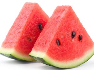 ما هي الأمراض التي يعالجها البطيخ؟