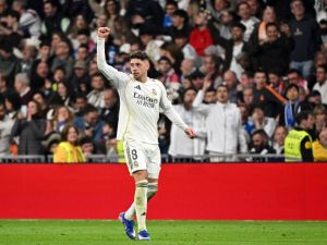 مانشستر يونايتد يراقب وضع فالفيردي وسط أزمته مع ريال مدريد