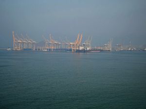 uae  -  iran  -  israel  -  us  -  maritime  -  tansport  -  conflict