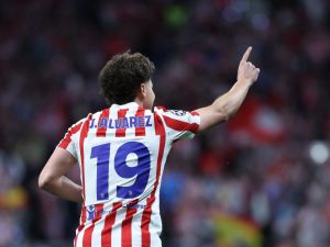 تقارير أرجنتينية تكشف: برشلونة يتوصل لاتفاق مع ألفاريز