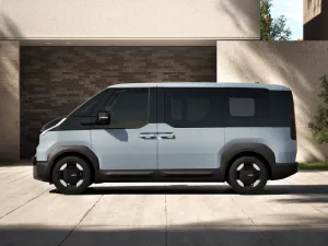 Kia PV5 Passenger Named Autocar’s ‘Best Large Car’ for 2026