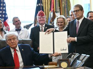 Trump unveils white house files on US election manipulation