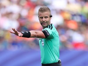 حكم مباراة إسبانيا والنمسا اليوم في كأس العالم 2026