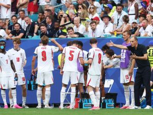 England hydration break in World Cup game
