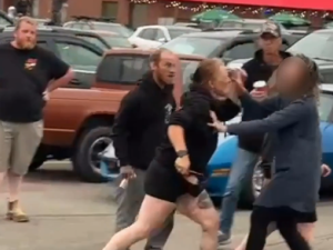 Muslim Woman Assaulted in Front of Child Sparks Outrage in Canada