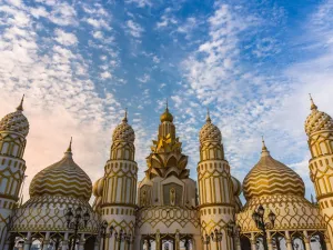 Global Village Invites F&B Businesses to Bring Their Food Concept to Life at Season 31 