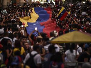 Venezuelans opposed to President Nicolas Maduro hold a demonstration in Medellin, Colombia. (AFP/ File Photo)