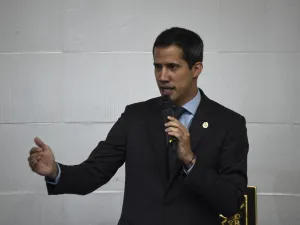 Venezuelan opposition leader and self-proclaimed interim president Juan Guaido delivers a speech during a session of the National Assembly in Caracas on April 2, 2019. (Federico PARRA / AFP)