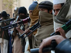  قتل نحو خمسة آلاف شخص واصيب 25 الفا بجروح بينهم عدد كبير من المدنيين في اليمن