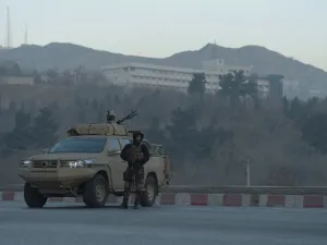 Afghan security forces keep watch near the Intercontinental Hotel following an attack in Kabul on January 21, 2018 (SHAH MARAI / AFP)