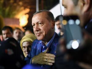 السعي إلى "توافق وطني" بعد الاستفتاء..
