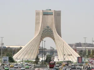 مقتل 18 على الأقل وإصابة نحو 100 في سيول بجنوب إيران
