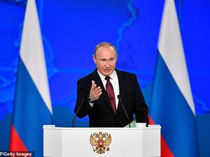 Vladimir Putin to target weapons at the US should it deploy new intermediate-range missiles in Europe following America's withdrawal from a key arms control pact. (AFP/ File Photo)

