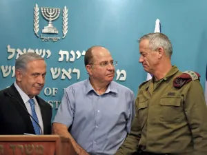 ويفيد الاستطلاع بحصول حزب "العمل" الوسطي على 11 مقعدا وحزب "ميرتس" اليساري على 5 مقاعد.

