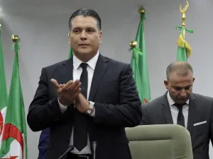 الحزب:  معاذ بوشارب لا يمثل حزب جبهة التحرير الوطني