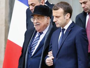 الرئيس الفلسطيني يلتقي ماكرون في باريس الأربعاء

عباس سيتوجه إلى باريس الاربعاء للقاء ماكرون، والتباحث حول كيفية الرد الأوروبي والعالمي على +صفقة القرن+".