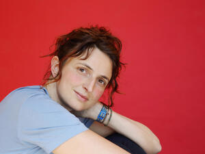 خبراء قمرة يقدمون الدعم لصناع الأفلام الصاعدين من خلال جلسات الإرشاد و التوجيه مع مخرجي 36 مشروعاً جرى اختيارها من 19 دولة

