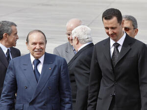  كتابه الذي سيصدر قريباً بعنوان "الشمس لم تعد تشرق في الشرق"