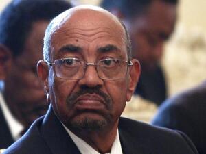 وينظر إلى الحراك الذي يشهده السودان على أنه التحدي الشعبي الأكبر لسلطة الرئيس عمر البشير منذ بلوغه سدة الحكم قبل 29 عاما.