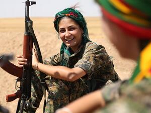  استقبل في أربيل، وفد هيئة تفاوض المعارضة السورية الذي ضم نصر الحريري رئيس الهيئة، وأعضاء الهيئة.