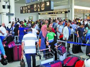 السبب يعود إلى نشر جهاز أمن المطار عناصر أمنية تابعة له على مداخل المطار 