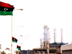 مستاؤون جداً من هذا العمل وخاصة إنزال العلم الليبي والدوس علية 