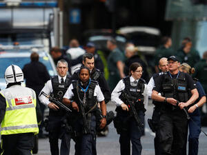 أطلقت السلطات البريطانية سراح أنجم تشودري