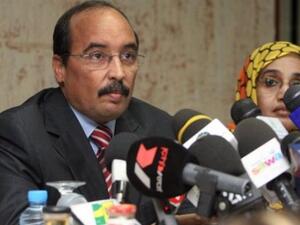 دعا ولد عبد العزيز، في بيان صدر عن الرئاسة، لوقف كافة المبادرات المطالبة بتعديل الدستور