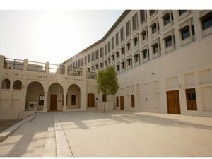 شركة شل قطر هي أكبر مستثمر دولي في قطر، وبلغت حجم استثماراتها خلال العقد الماضي 21 مليار دولار.