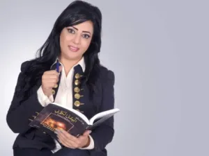 يأتي هذا، في الوقت الذي لم يتم فيه توجيه أي اتهام لخالد يوسف حتى الآن، والموجود حاليا في فرنسا.