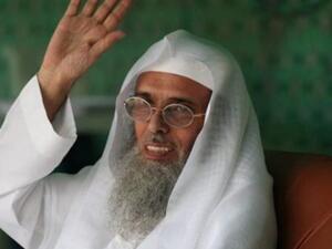 انتقد استقبال ترمب الباذخ 