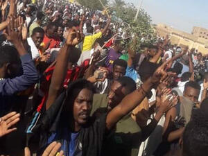 يؤكد الرئيس السوداني أن الحكومة لن تتغير بالمظاهرات