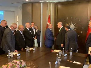 الرئيس التركي وعد بألا يدير ظهر للقضية الفلسطينية