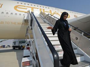 ملكة جمال إسكتلندا مضيفة في «طيران الإمارات»
