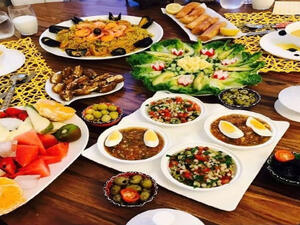 أكثري من السلطات على مائدة رمضان 