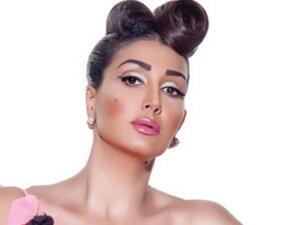 غادة عبد الرازق بـ(روب الحمّام) و الجمهور غاضب 