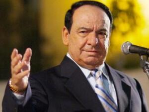 نجل صباح فخري ينفي وفاة والده