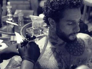 Egyptian actor Ahmad Al-Fishawy deleted an Instagram photo of himself getting tattooed. (Source: fishawyofficial - Instagram)