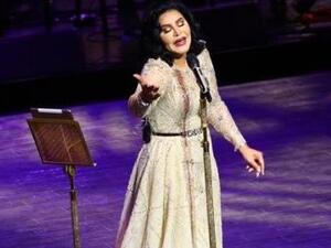 أحلام تغني في لندن