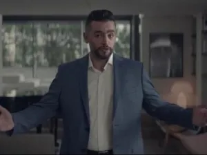 هاني سلامة متهم بالإستهزاء من المرأة
